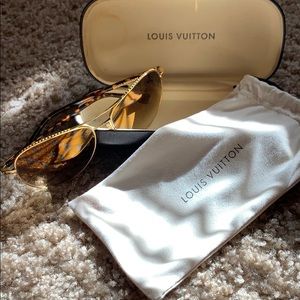 Louis Vuitton LV logo gold and tortoise sunglasses
